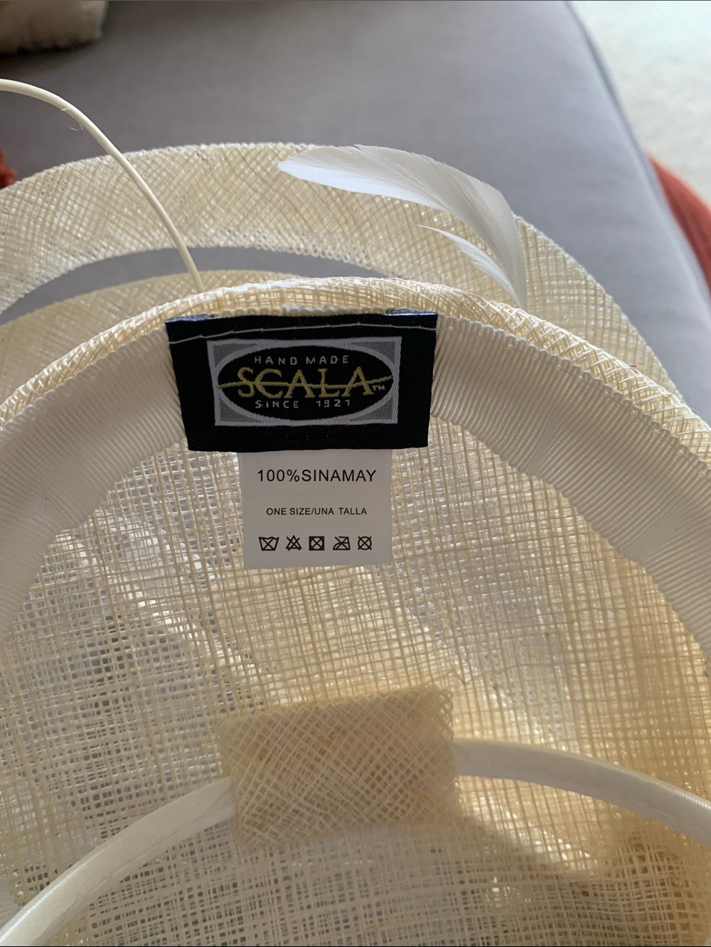 Scala Cream Sinamay Fascinator with Feather Accent